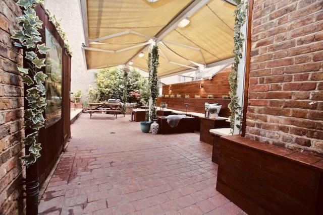 لندن Summerfield Pub & Boutique Rooms المظهر الخارجي الصورة
